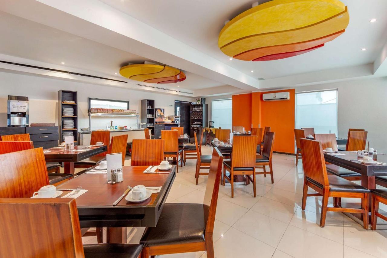 Comfort Inn Cancun Aeropuerto Extérieur photo